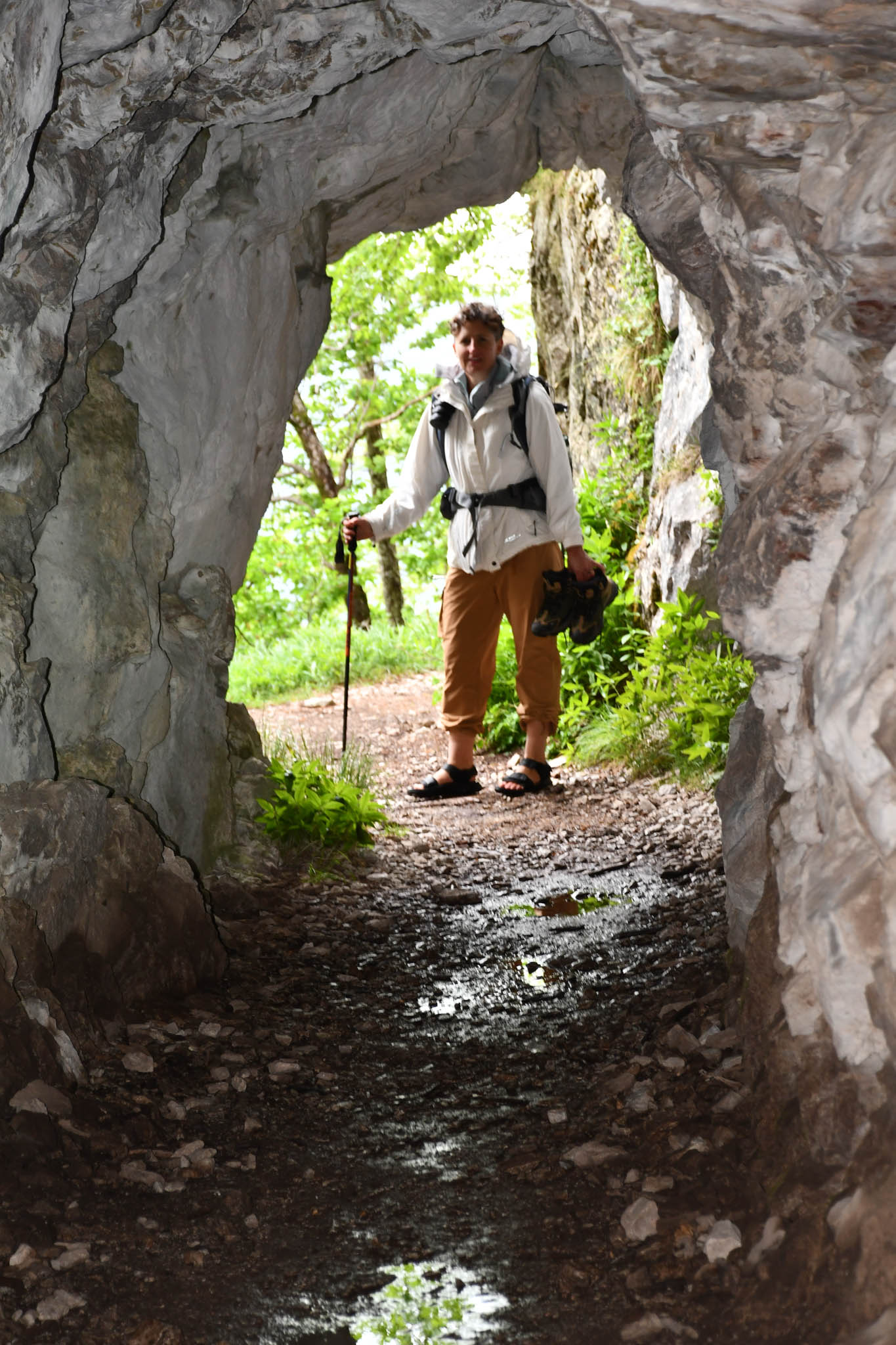 Born Tunnel secoexitnd half
